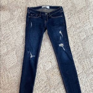 Hollister Jeans with rips- skinny style